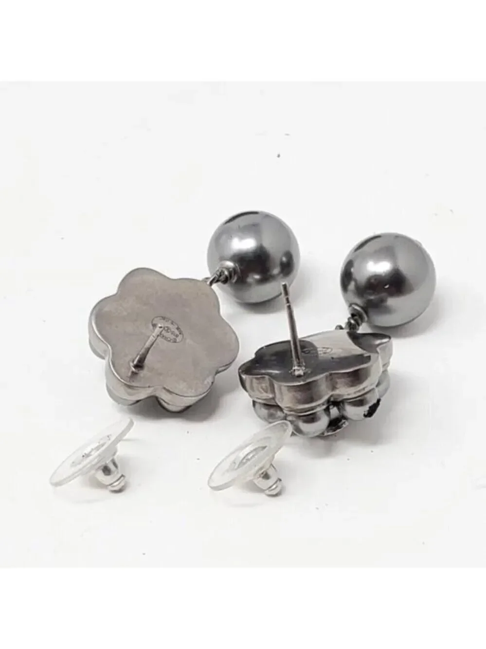 CHANEL Dark Grey CC Pearl Stud Earrings 370-102525